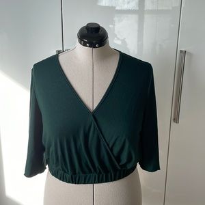 Prettygarden  Top with 3/4 Sleeves in Dark Green Size-Large NWT